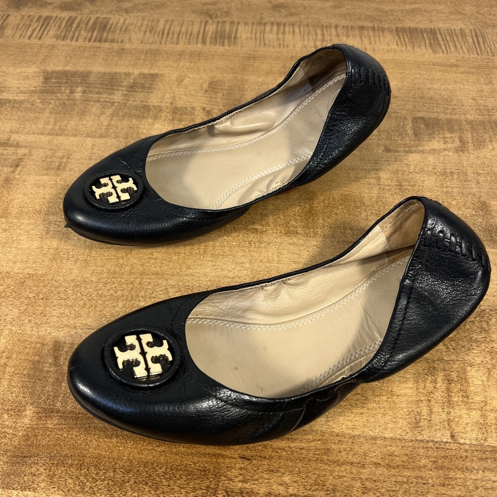Women's Black Tory Burch Claire Ballet Flats Gold Tone Logo Emblem Size 9